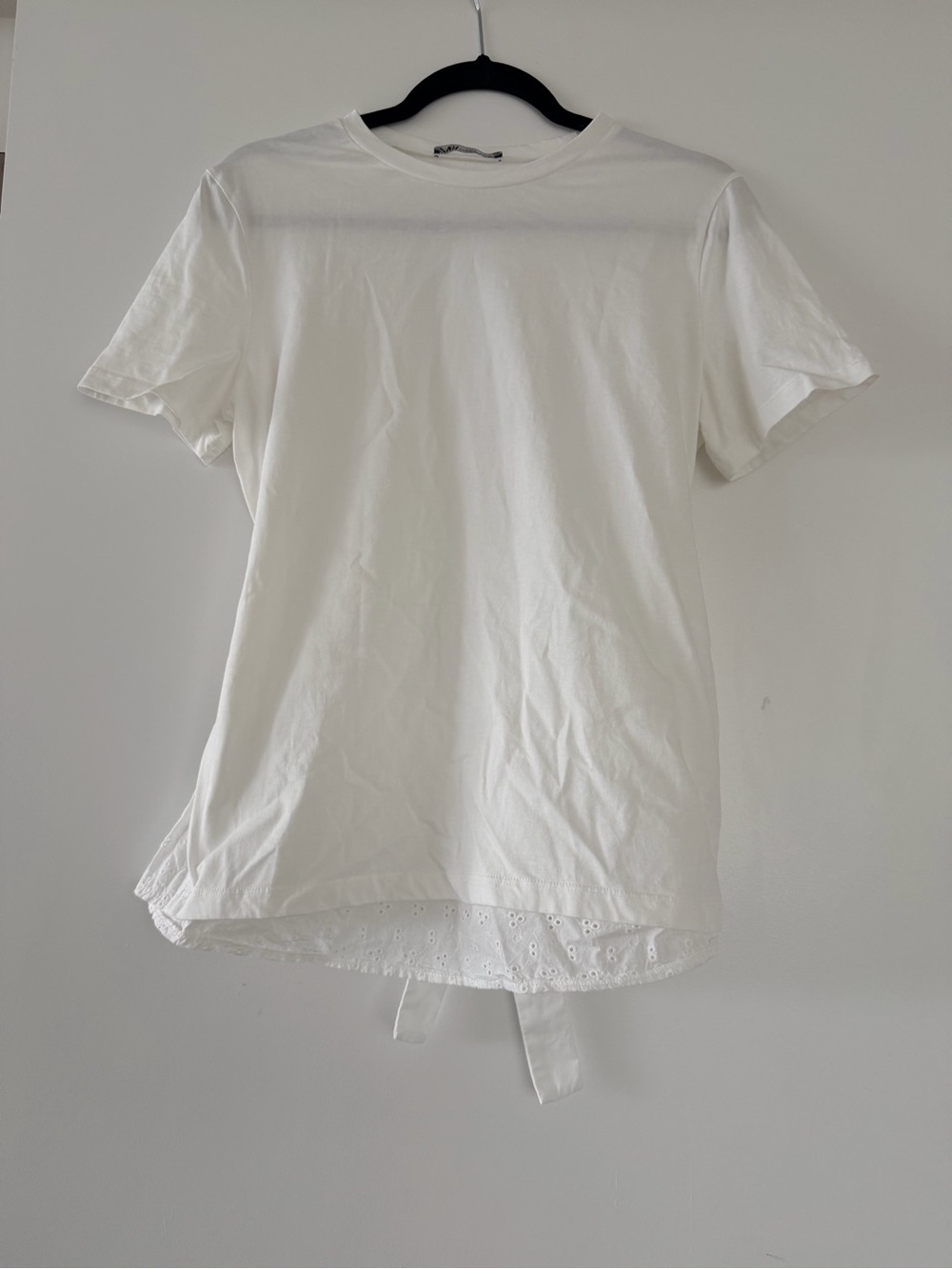 Zara White Short-Sleeve Tee with Eyelet Hem and Tie Back